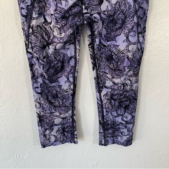 Lululemon Fast & Free Crop Leggings 6 - Picture 11 of 12